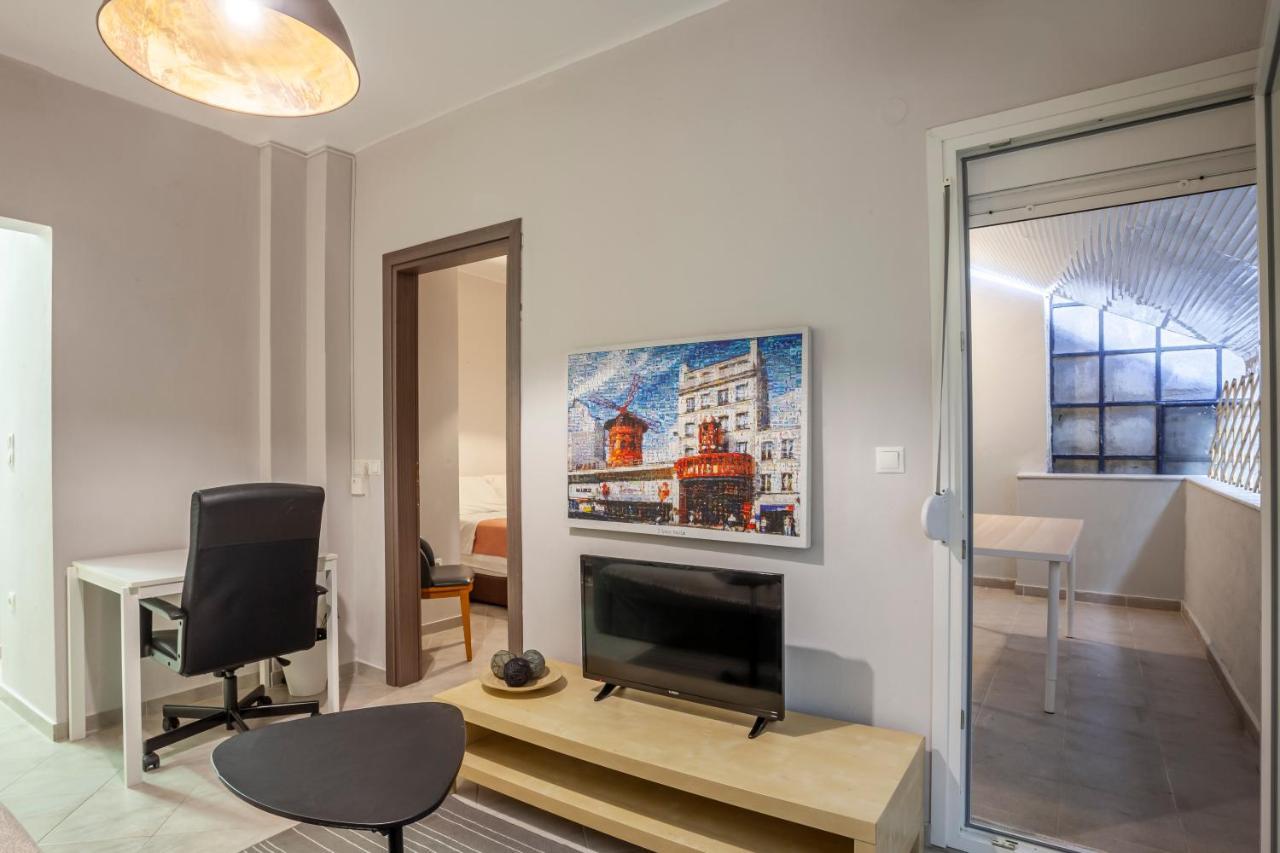 Be Queen-Your Urban Stay Thessaloniki Exterior photo