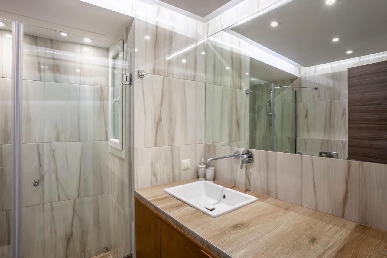 Be Queen-Your Urban Stay Thessaloniki Exterior photo